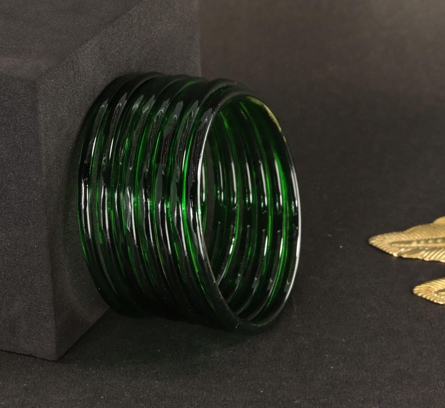 Jelly Bangle Glossy Glass Ruby  Green Bangles Set (Pack of 8) –Ethnic Jewellery