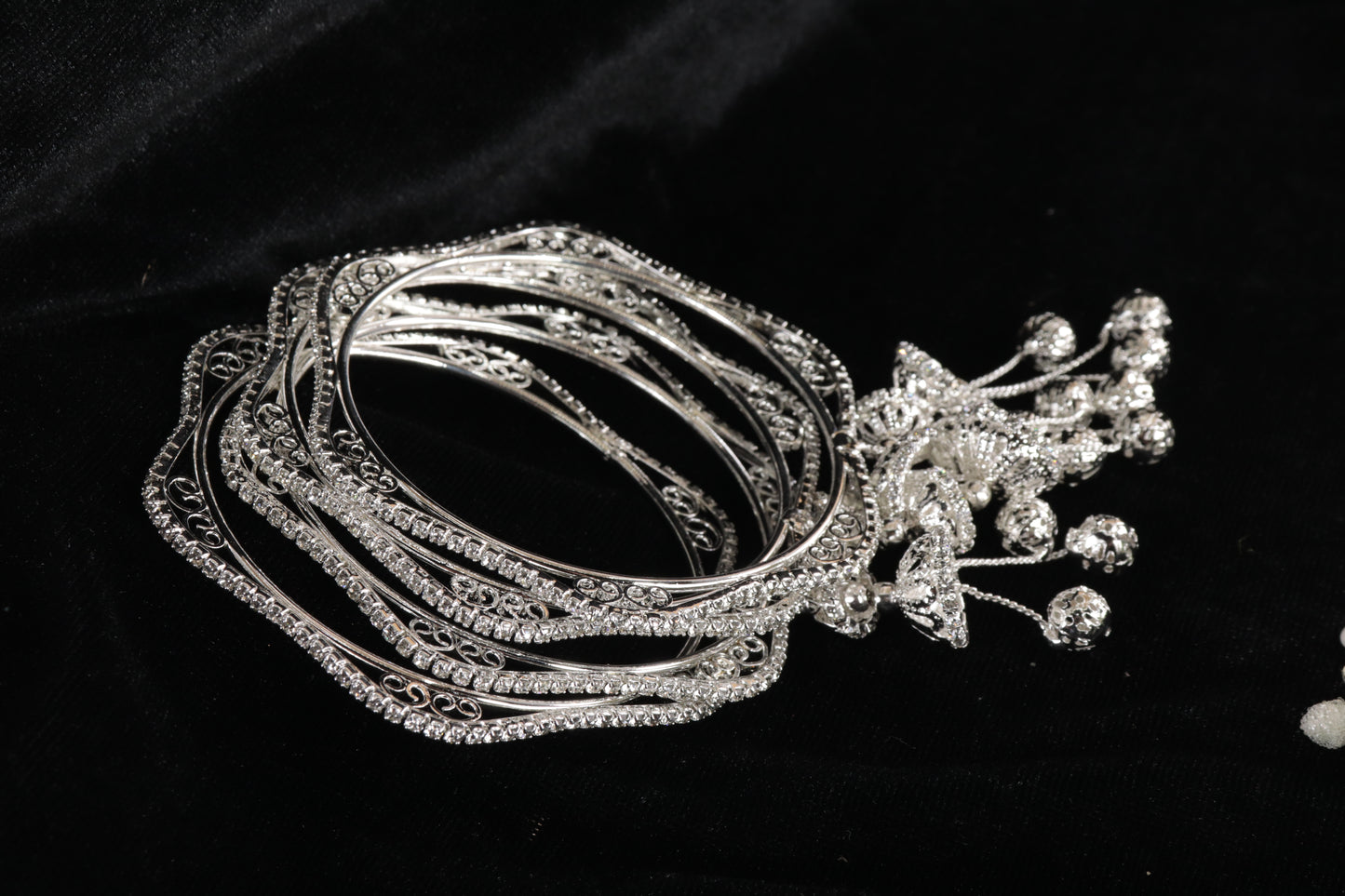 Graceful Dangler Silver Bracelet Set
