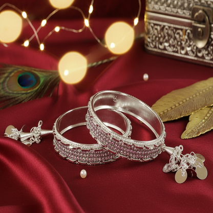 Elegant Silver Spark Latkan Kada